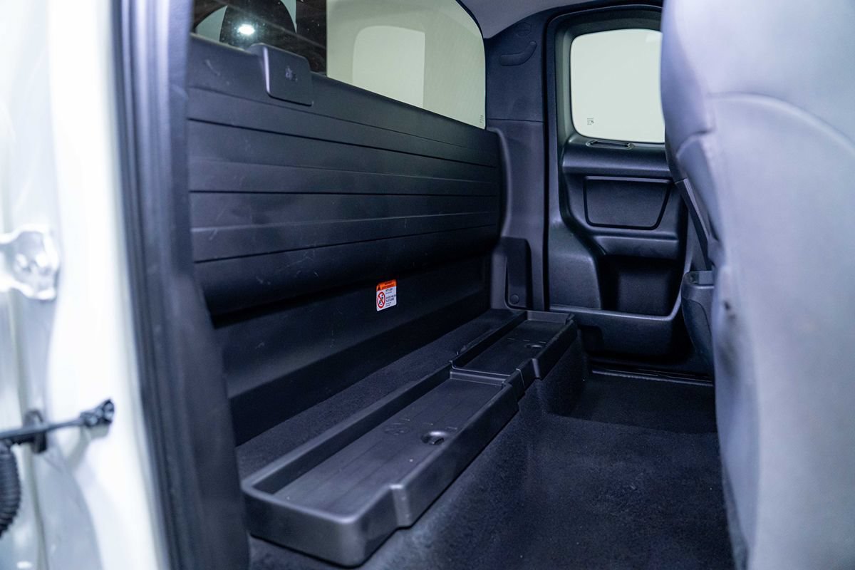 Used 2021 Toyota Tacoma SR AWD/4WD image 12