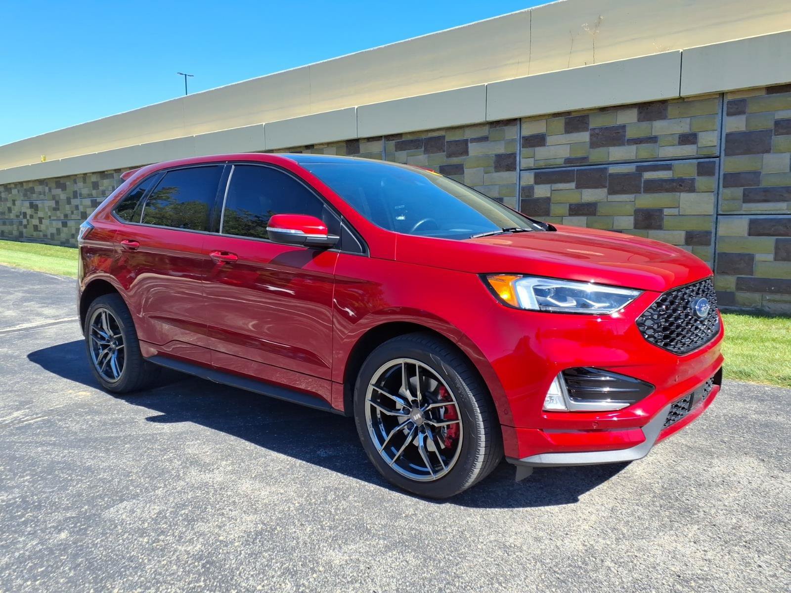 Used 2020 Ford Edge ST w/ Equipment Group 401A AWD/4WD image 1