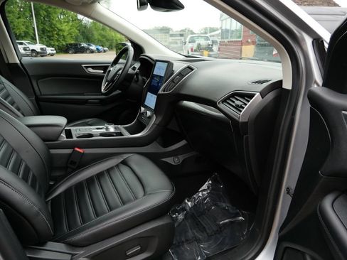 Certified 2024 Ford Edge SEL w/ Convenience Package AWD/4WD image 10