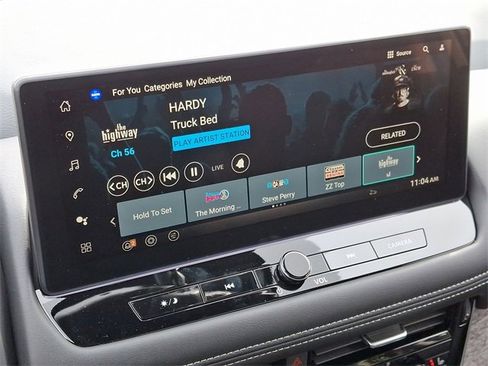 New 2025 Nissan Rogue Platinum w/ Tech Package image 4