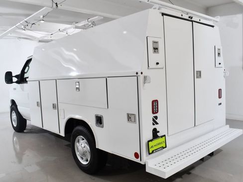 New 2026 Ford E-350 and Econoline 350 Super Duty w/ Power Equipment Group RWD image 15