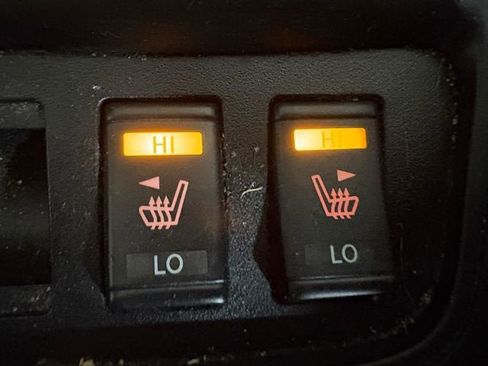 Used 2017 Nissan Sentra SR Turbo w/ SR Midnight Edition image 7