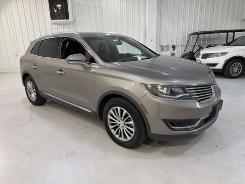 Used 2016 Lincoln MKX Select w/ Select Plus Package image 7
