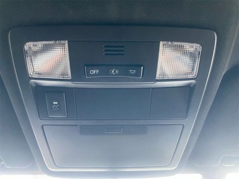 Used 2017 Toyota Tacoma TRD Sport w/ Tow Package (A/T) image 27