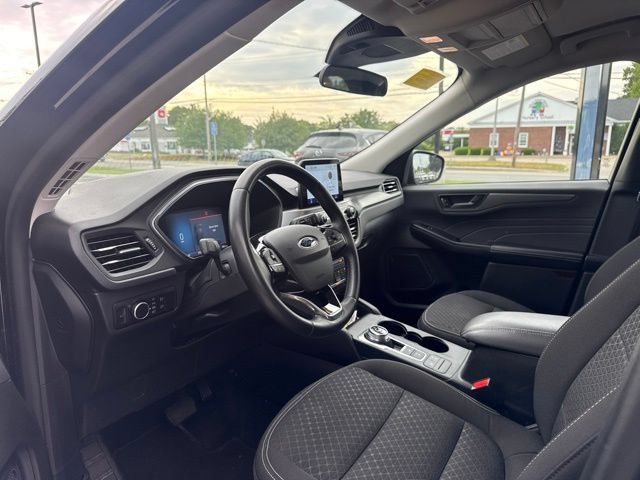Used 2024 Ford Escape Active AWD/4WD image 8