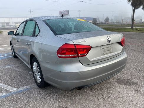 Used 2014 Volkswagen Passat 1.8T S image 5