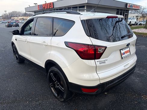 Used 2019 Ford Escape SEL image 7