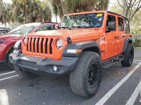 Used 2023 Jeep Wrangler Sport S image 3