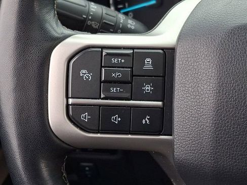 Used 2023 Ford Expedition Limited image 23