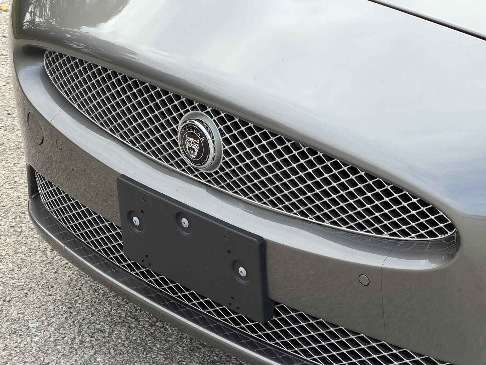 Used 2009 Jaguar XKR R RWD image 16