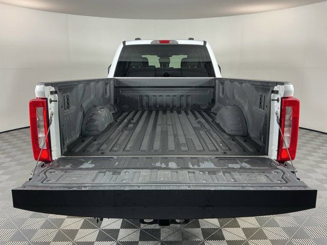 Used 2023 Ford F350 XLT w/ Camper Package AWD/4WD image 7