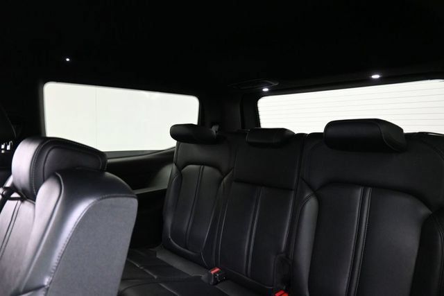 Used 2022 Jeep Wagoneer Series II AWD/4WD image 22