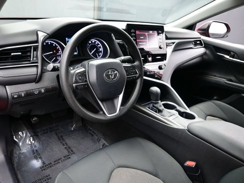Used 2023 Toyota Camry LE FWD image 12