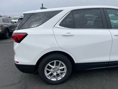 Used 2024 Chevrolet Equinox LT AWD/4WD image 27
