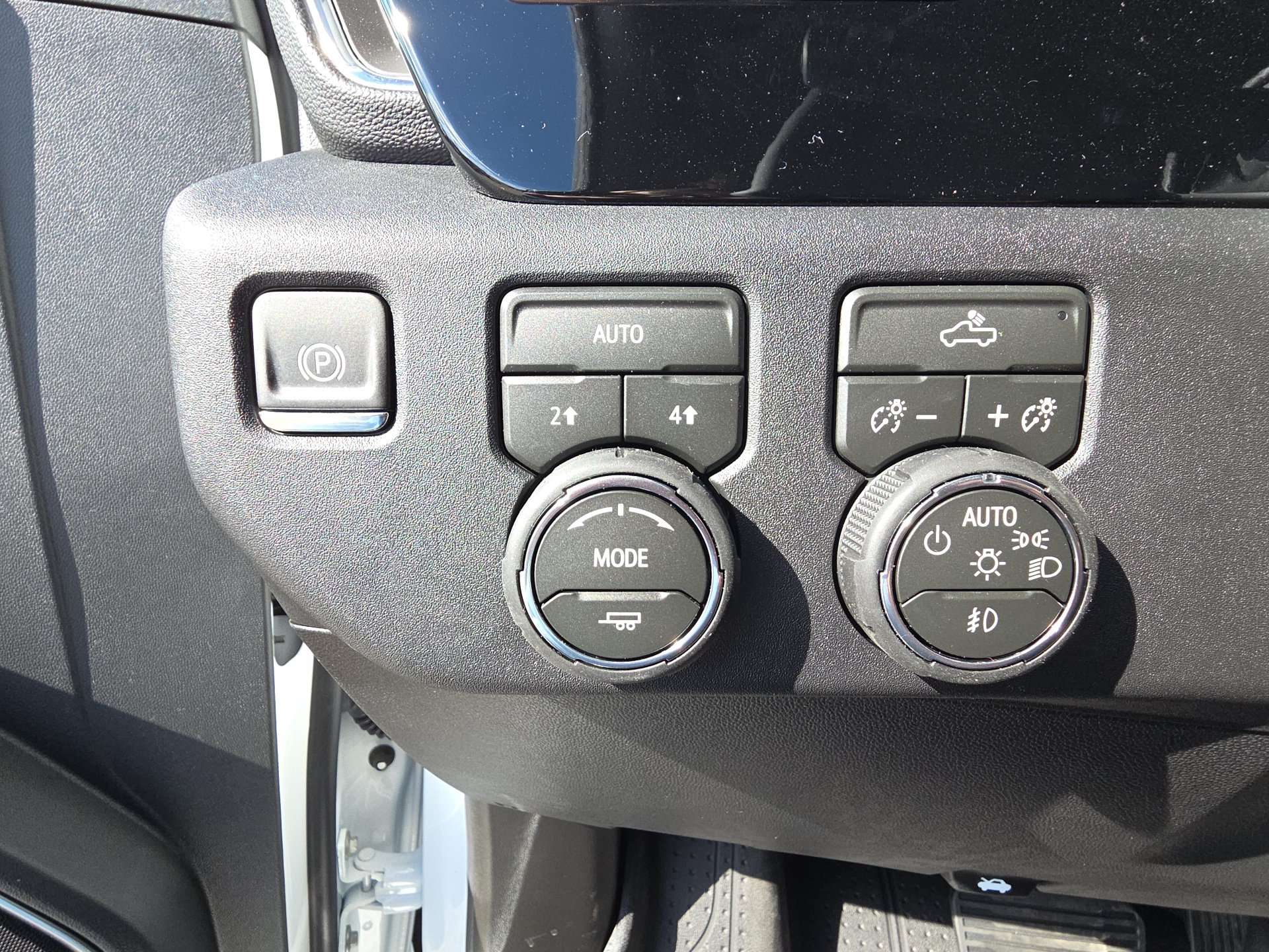 New 2026 Chevrolet Silverado 1500 RST w/ RST Select Package AWD/4WD image 21