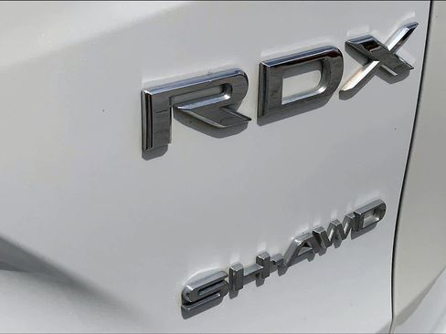 Used 2025 Acura RDX SH-AWD w/ Advance Package image 9