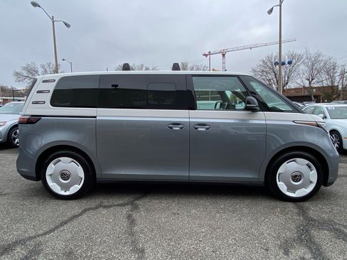 New 2025 Volkswagen ID. Buzz 1st Edition image 2