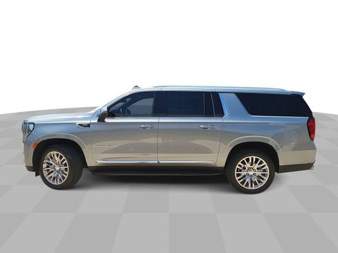 Certified 2024 GMC Yukon XL Denali w/ Advanced Technology Package AWD/4WD image 5