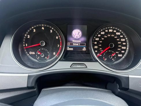 Used 2018 Volkswagen Atlas SEL FWD image 14