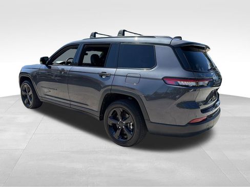 Used 2023 Jeep Grand Cherokee L Laredo AWD/4WD image 5