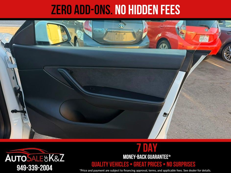 Used 2022 Tesla Model Y Long Range AWD/4WD image 24