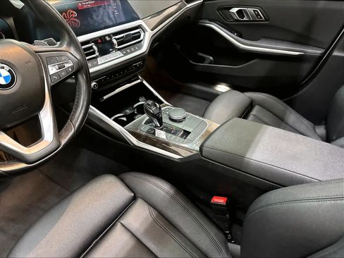 Used 2020 BMW 330i Sedan w/ Convenience Package RWD image 19