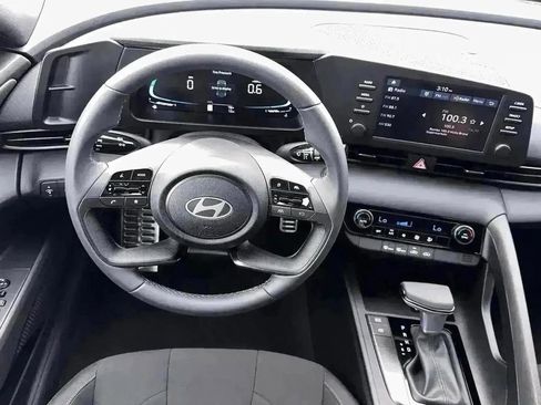 New 2026 Hyundai Elantra Sport image 18
