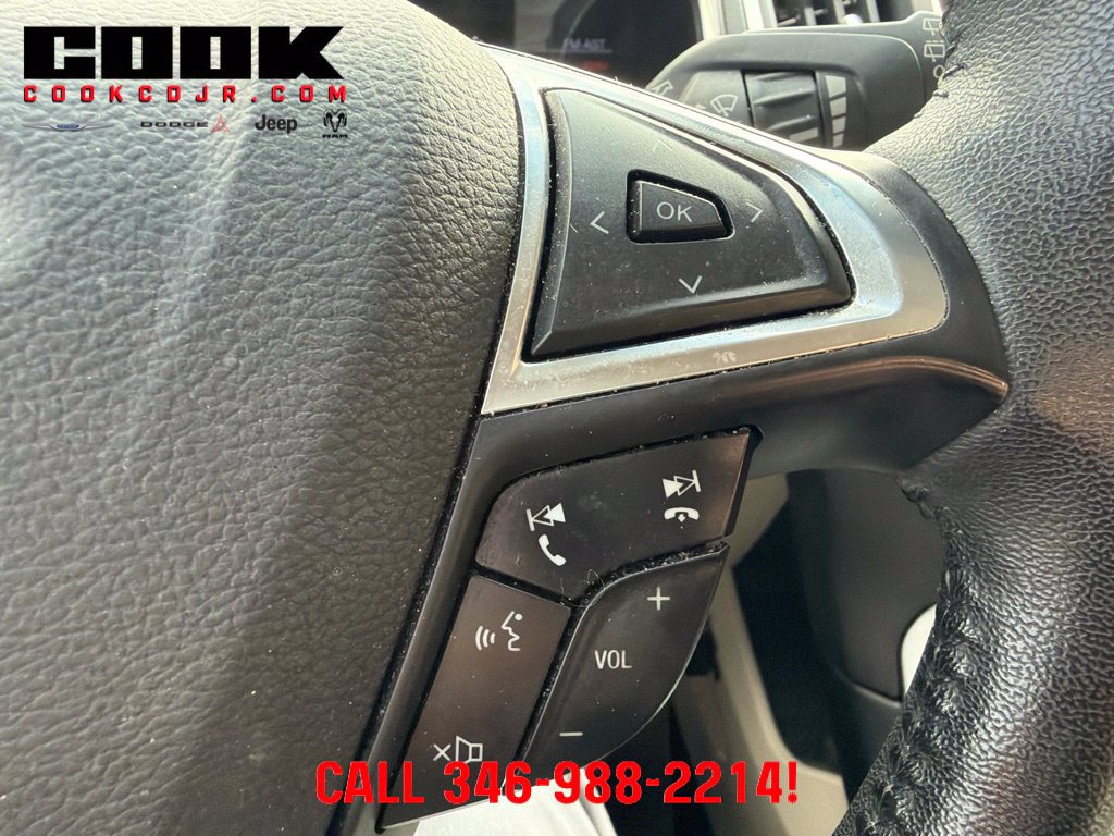 Used 2019 Ford Edge Titanium FWD image 19