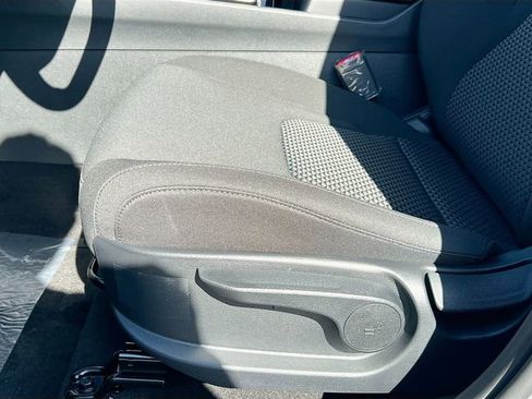 New 2026 Kia Sportage LX FWD image 18