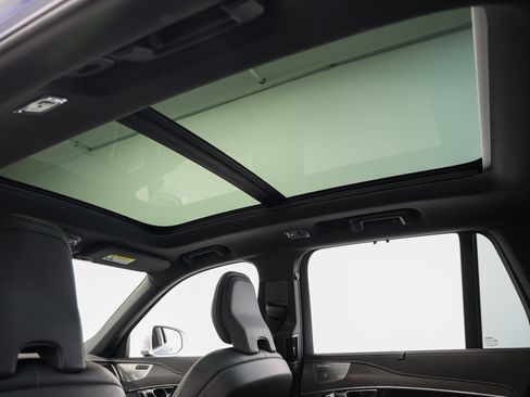 Used 2019 Volvo XC90 T6 R-Design w/ Advanced Package image 55