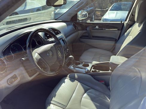 Used 2014 Buick Enclave Leather image 9