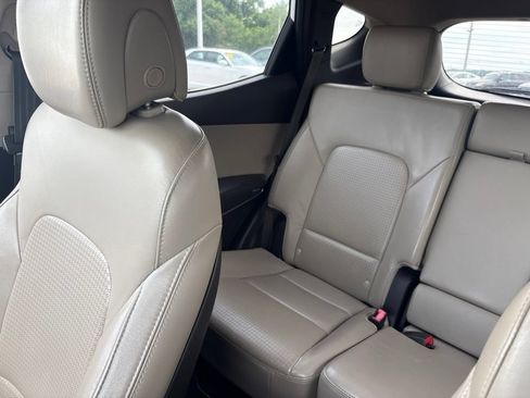 Used 2013 Hyundai Santa Fe Sport FWD image 18