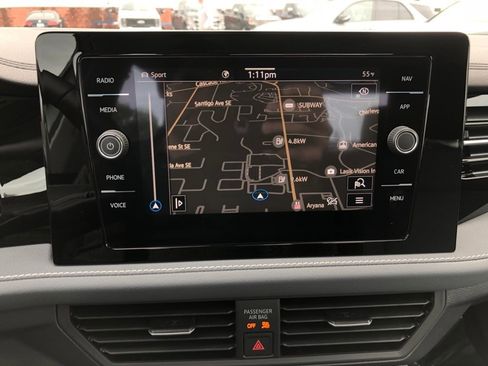 Used 2025 Volkswagen Jetta SEL image 26