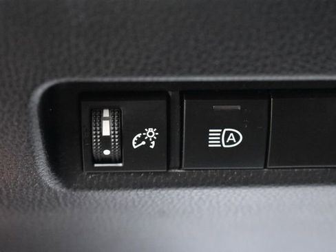 Used 2023 Toyota RAV4 LE FWD image 21