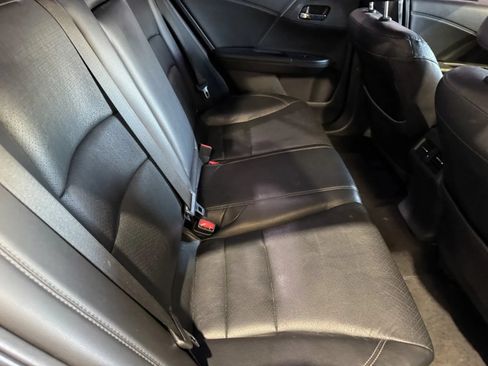 Used 2017 Honda Accord EX-L image 8