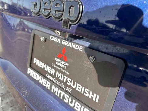 Used 2018 Jeep Renegade Altitude image 19