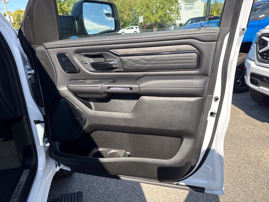 New 2027 RAM 1500 Limited AWD/4WD image 30