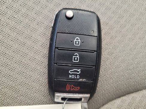 Used 2016 Kia Optima LX FWD image 32