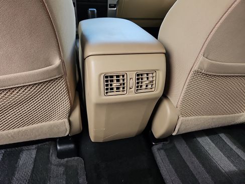 Used 2013 Toyota 4Runner SR5 RWD image 8