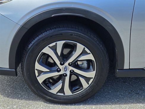 Used 2020 Subaru Outback Limited image 12