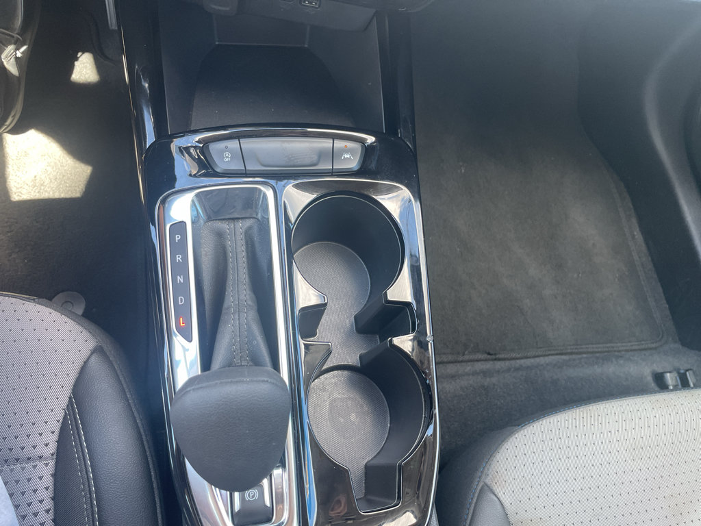 Used 2025 Chevrolet Trax LT FWD image 31