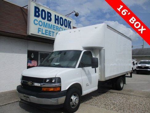 Used 2020 Chevrolet Express 4500 w/ Power Convenience Package image 1