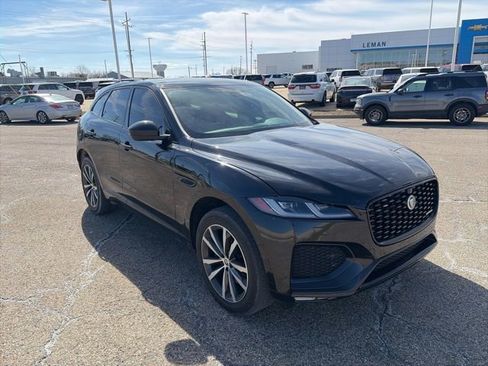 Used 2024 Jaguar F-PACE R-Dynamic S image 2