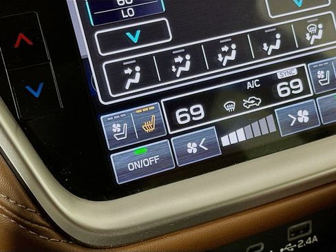 Used 2023 Subaru Outback Touring image 28