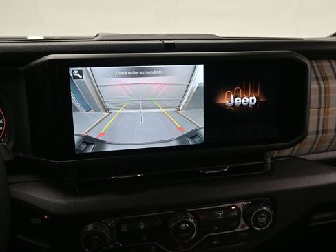 New 2026 Jeep Gladiator Sport AWD/4WD image 16