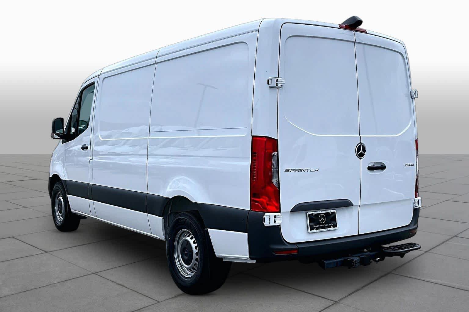 Used 2026 Mercedes-Benz Sprinter 2500 image 12