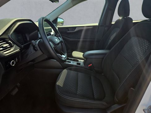 Used 2024 Ford Escape Active w/ Tech Pack #1 AWD/4WD image 11
