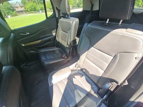 Used 2019 GMC Acadia Denali w/ Technology Package AWD/4WD image 11