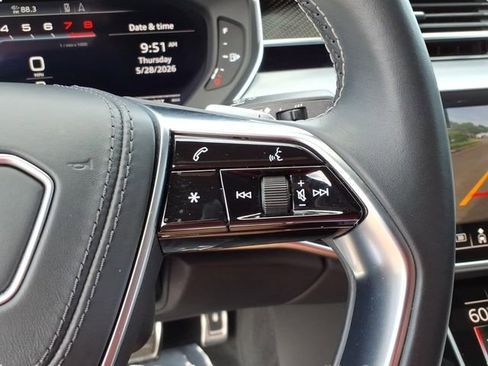 Used 2020 Audi S8 L AWD/4WD image 21