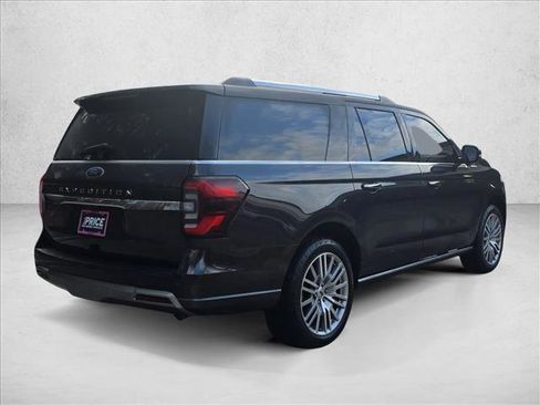 Used 2022 Ford Expedition Max Limited image 5